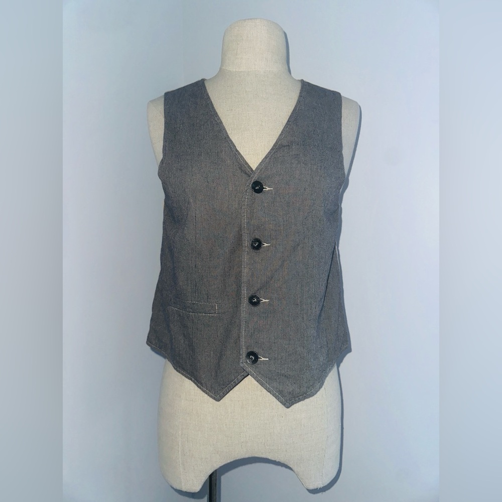 IKKS: Gray Button-Up Vest